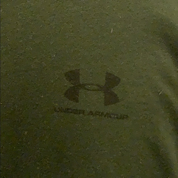 Under Armor TShirt - Picture 2 of 3